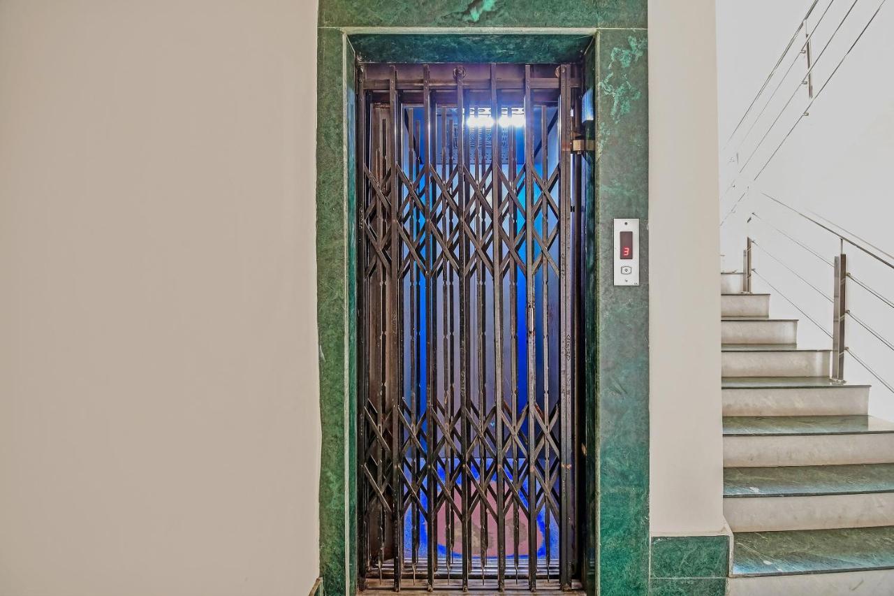 Capital O Kabita Guest House Near Acropolis Mall Calcutta Eksteriør billede
