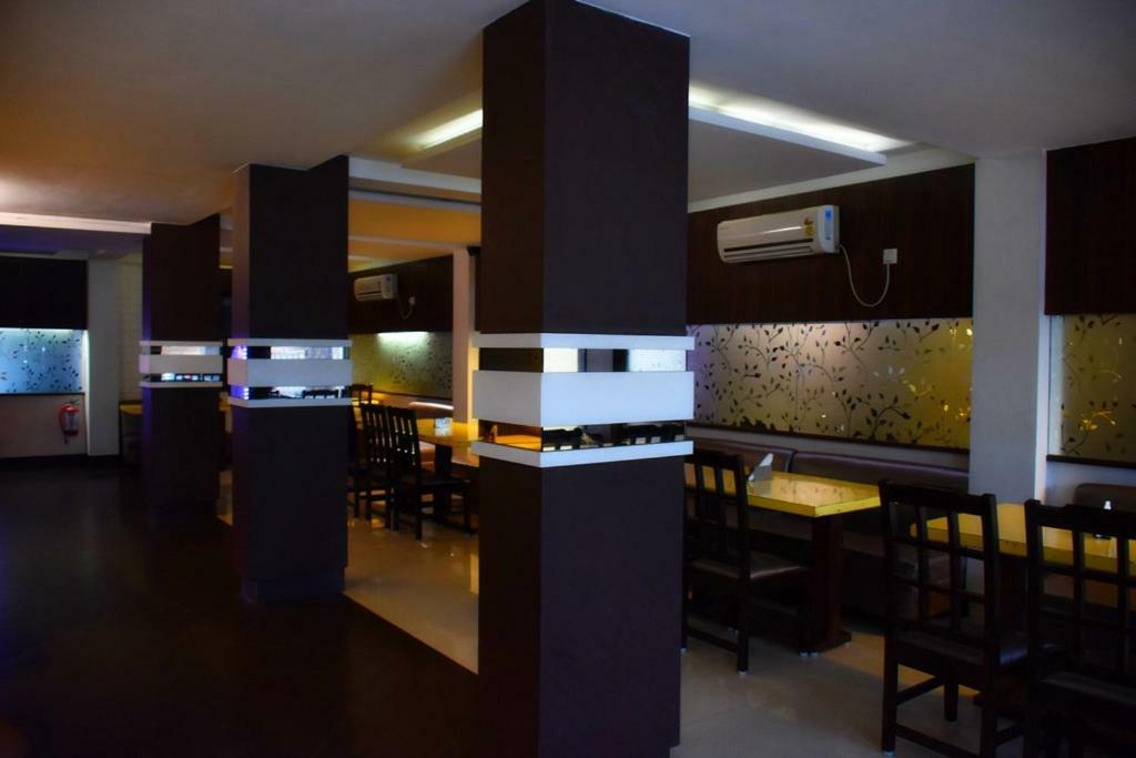 Capital O Kabita Guest House Near Acropolis Mall Calcutta Eksteriør billede
