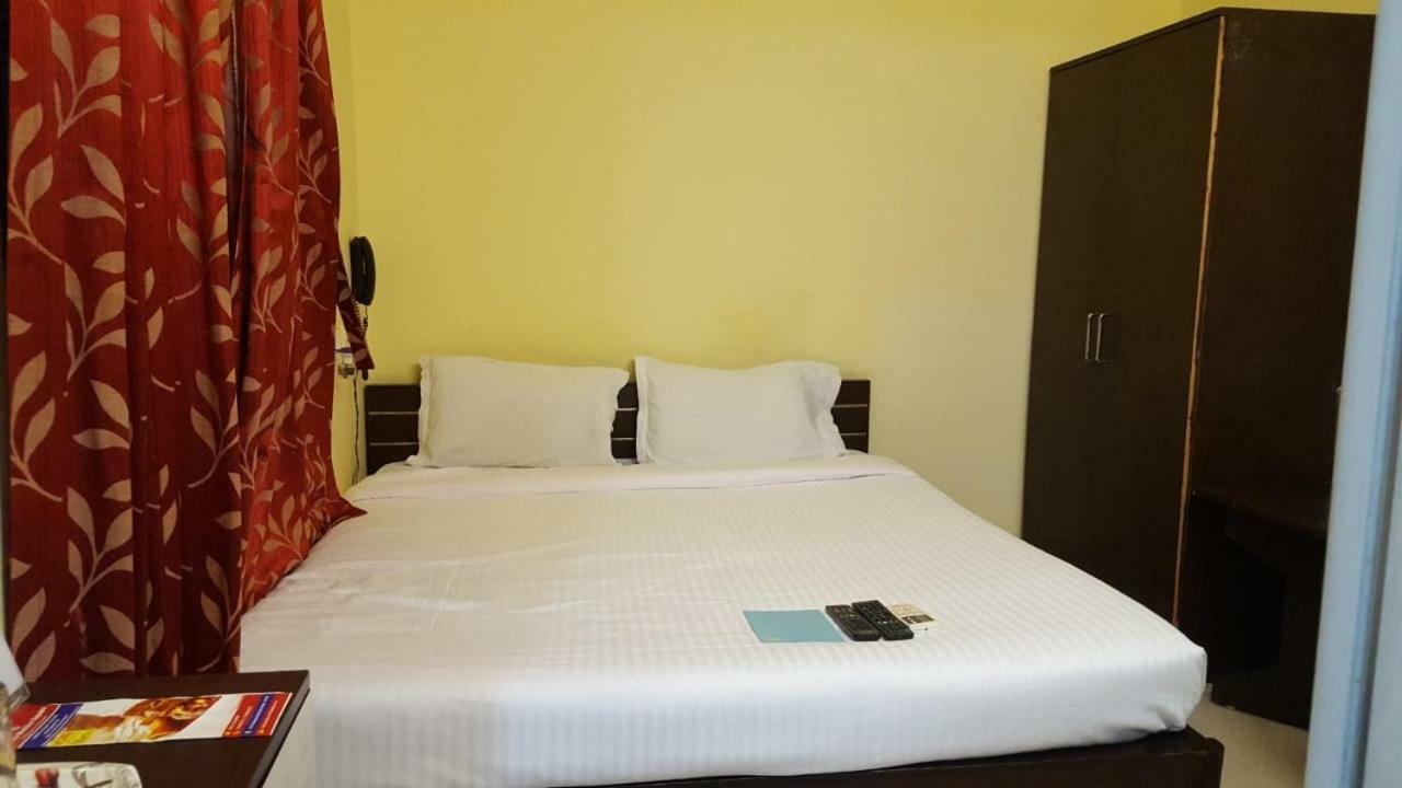 Capital O Kabita Guest House Near Acropolis Mall Calcutta Eksteriør billede
